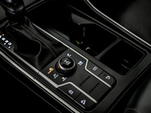 Used 2022 Kia Sorento S w/ Panoramic Sunroof Package image 24