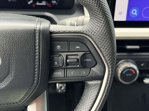 Used 2024 Toyota Tacoma TRD Sport AWD/4WD image 11