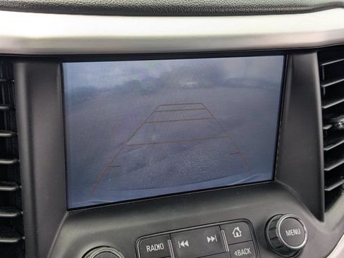 Used 2018 GMC Acadia SLT FWD image 21
