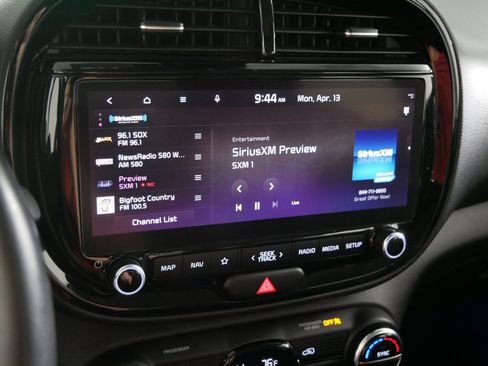 Used 2023 Kia Soul GT-Line FWD image 22