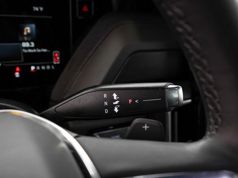Used 2025 GMC Yukon Denali w/ Sun & Power Step Package AWD/4WD image 29