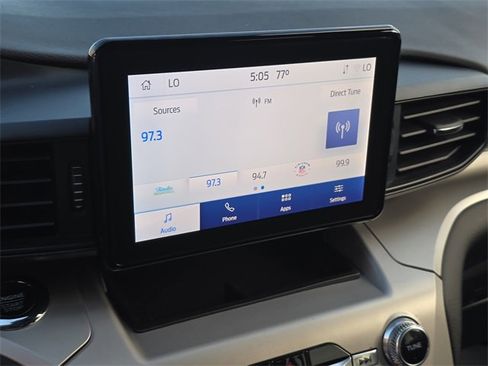 Used 2022 Ford Explorer XLT image 22