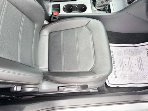 Used 2013 Volkswagen Passat 2.5 SE FWD image 48