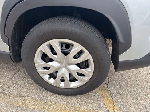 Used 2023 Toyota Corolla Cross L image 30