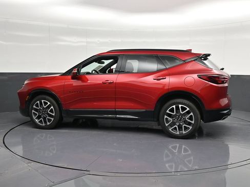 Used 2024 Chevrolet Blazer RS FWD image 9