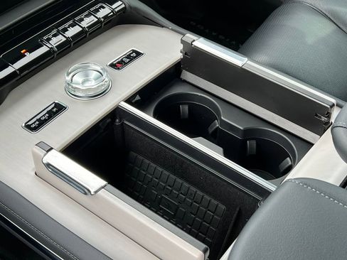 Used 2025 Lincoln Navigator Reserve w/ Jet Appearance Package image 33