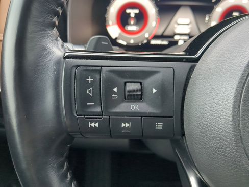 Used 2022 Nissan Pathfinder Platinum w/ Cargo Package image 19