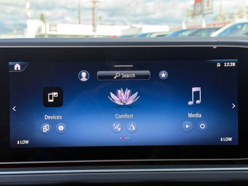 Used 2025 Mercedes-Benz GLS 450 4MATIC image 36