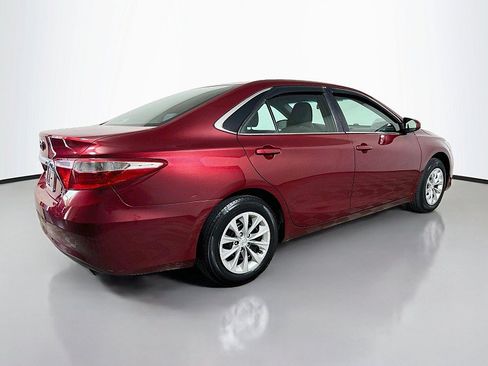 Used 2017 Toyota Camry LE FWD image 7