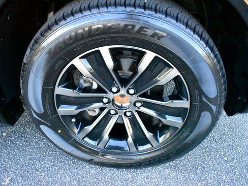 Used 2019 Nissan Armada Platinum w/ Cargo Package image 40