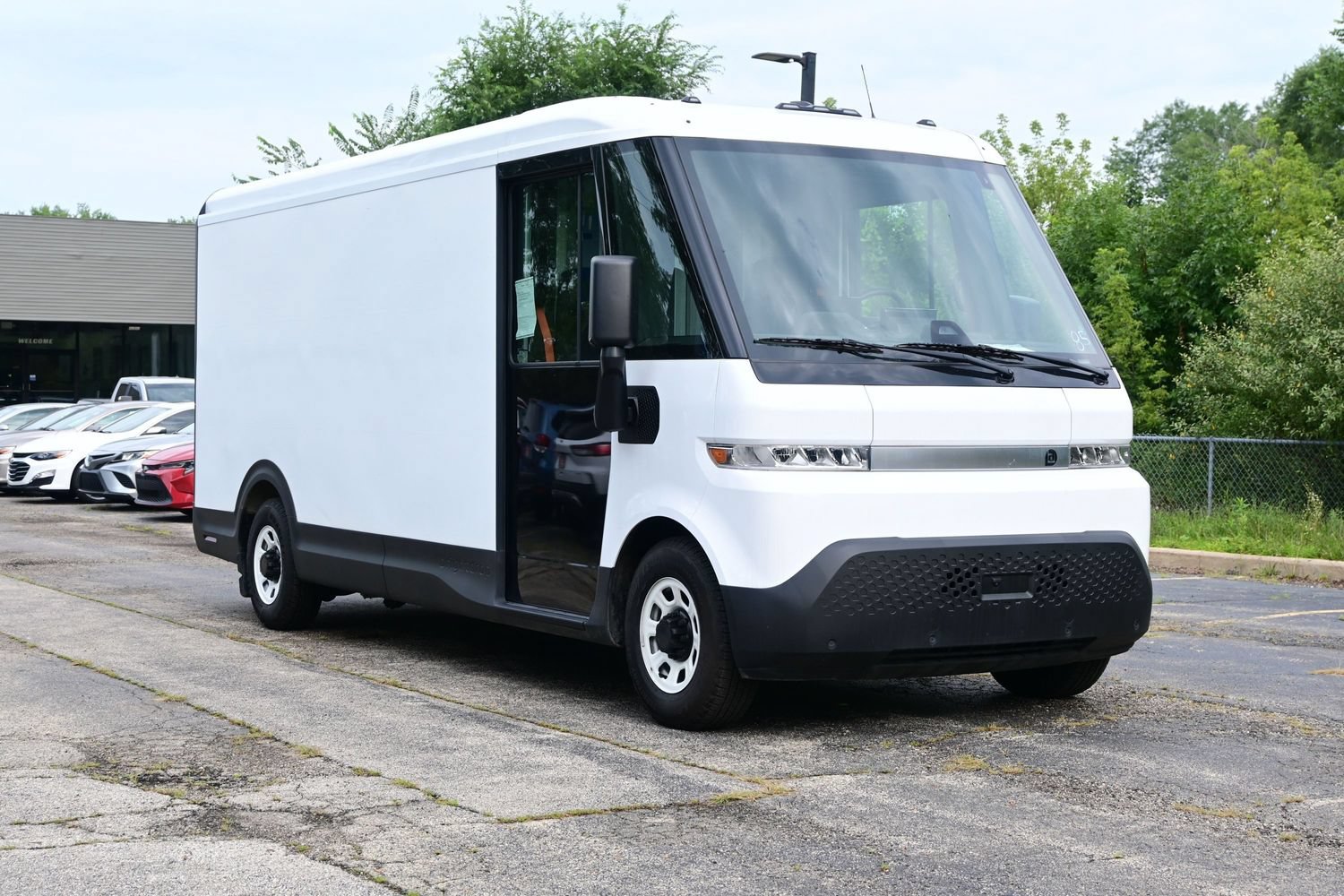 Used 2024 Chevrolet Brightdrop 600 w/ Commercial Equipment Package AWD/4WD image 19