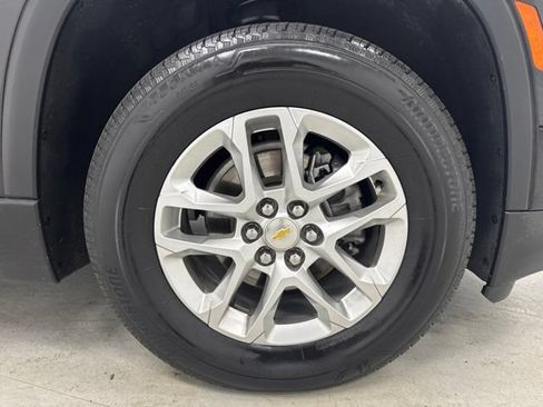 Used 2023 Chevrolet Traverse LS w/ LPO, Cargo Package FWD image 29