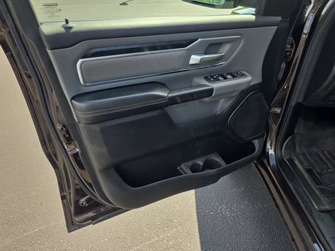 Used 2019 RAM 1500 Big Horn AWD/4WD image 11