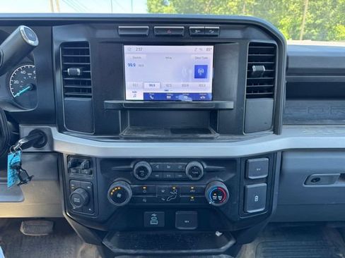 Used 2023 Ford F250 XL w/ XL Driver Assist Package AWD/4WD image 27