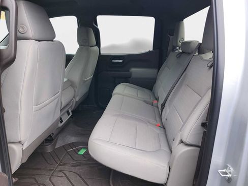 Used 2019 Chevrolet Silverado 1500 LT w/ Fleet Comfort Package AWD/4WD image 15