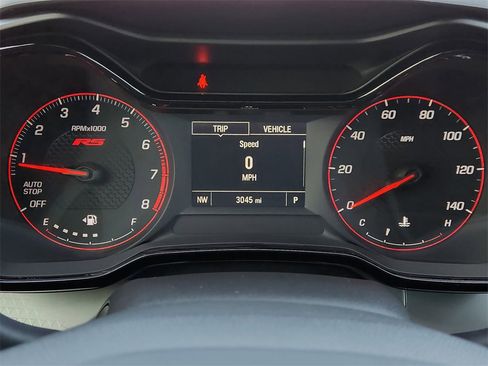 Used 2025 Chevrolet Trax RS w/ Driver Confidence Package image 17