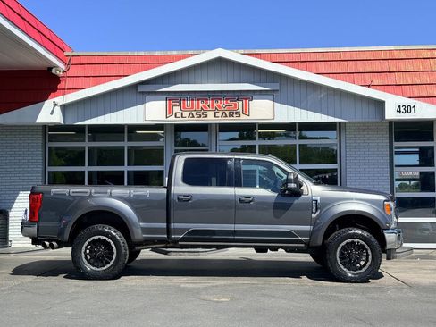 Used 2018 Ford F250 Lariat w/ Lariat Ultimate Package image 2