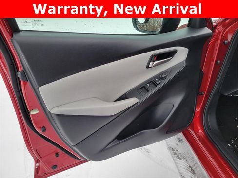 Used 2020 Toyota Yaris LE image 6