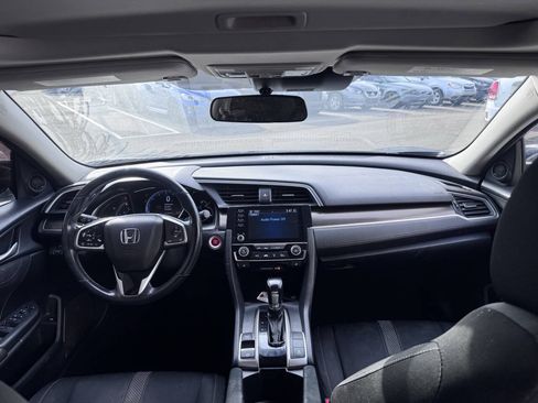 Used 2020 Honda Civic EX image 19