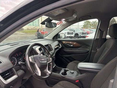 Used 2018 GMC Terrain SLE image 17