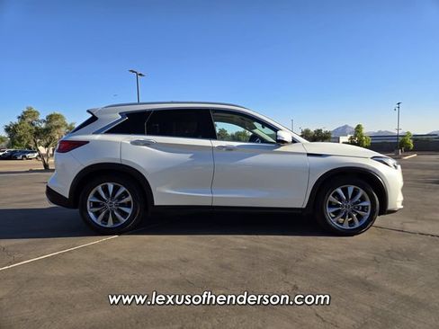 Used 2019 INFINITI QX50 Essential w/ Premium Heat Package AWD/4WD image 7