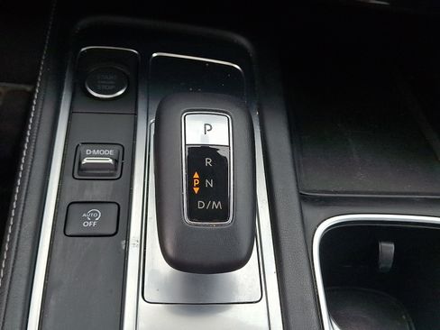 Used 2023 INFINITI QX60 Luxe w/ Performance Audio Package AWD/4WD image 16