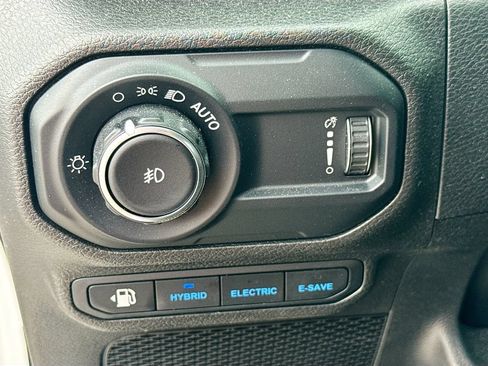 Used 2023 Jeep Wrangler Unlimited Rubicon 4xe w/ Cold Weather Group AWD/4WD image 11