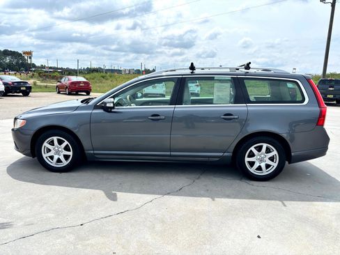 Used 2008 Volvo V70 image 7