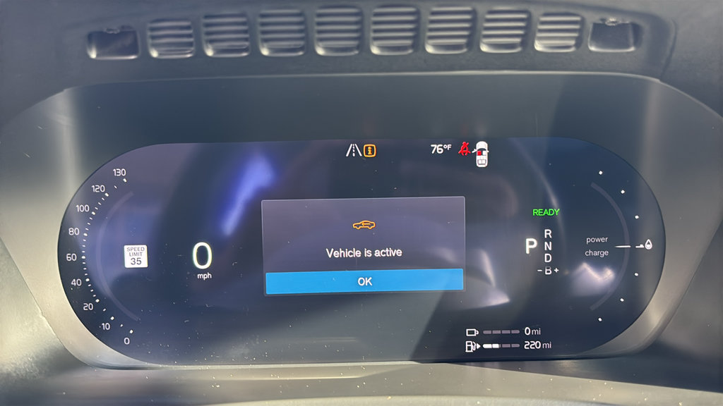 Certified 2024 Volvo XC90 T8 Plus w/ Protection Package AWD/4WD image 17