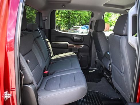 Used 2022 Chevrolet Silverado 1500 RST AWD/4WD image 16