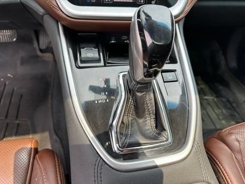Used 2020 Subaru Outback Touring AWD/4WD image 21