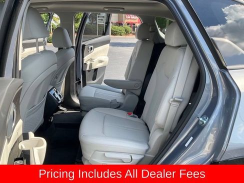 Certified 2023 Kia Sorento SX AWD/4WD image 12