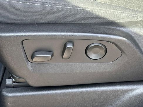 Used 2023 Chevrolet Tahoe LS image 20