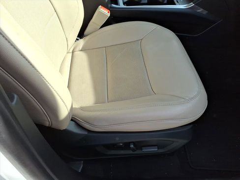 Used 2023 Ford Explorer Limited image 17