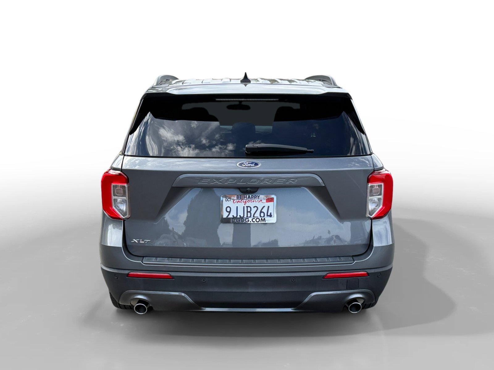 Certified 2023 Ford Explorer XLT w/ Equipment Group 202A RWD image 4