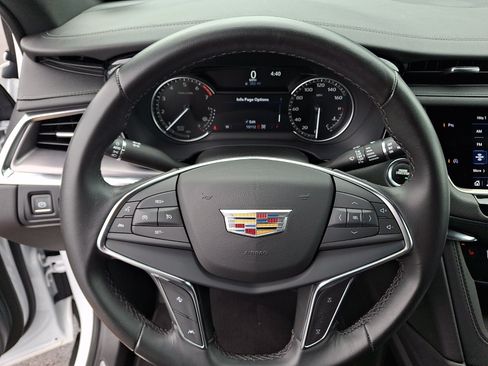 Certified 2023 Cadillac XT5 Luxury AWD/4WD image 13