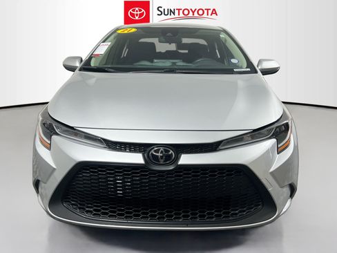 Used 2021 Toyota Corolla LE w/ LE Convenience Package FWD image 10