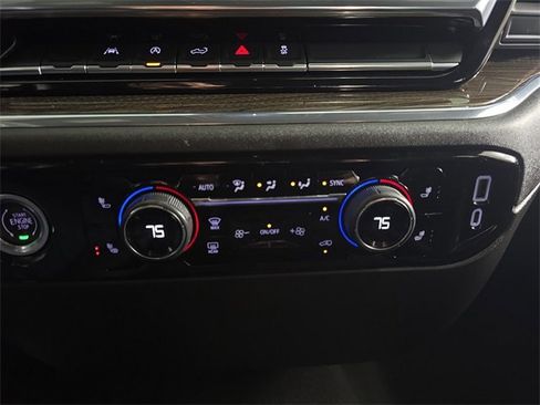 Used 2023 Chevrolet Silverado 1500 LT image 15