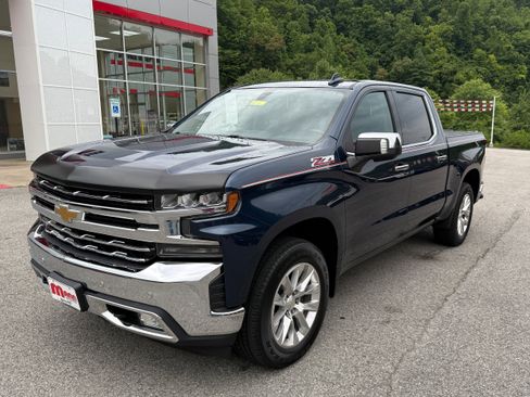 Used 2019 Chevrolet Silverado 1500 LTZ image 3