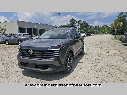 Used 2026 Nissan Kicks SV w/ SV Premium Package AWD/4WD image 33