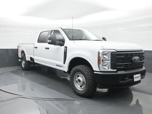 New 2025 Ford F250 XL w/ XL Off-Road Package image 8