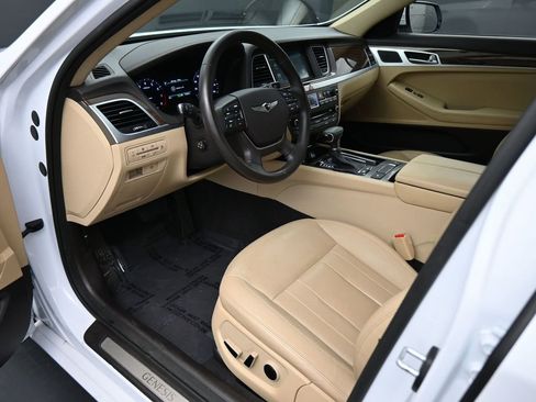 Used 2018 Genesis G80 3.8 image 2