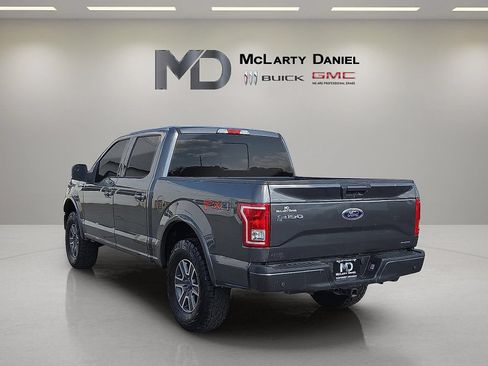 Used 2016 Ford F150 XLT w/ Equipment Group 302A Luxury AWD/4WD image 13