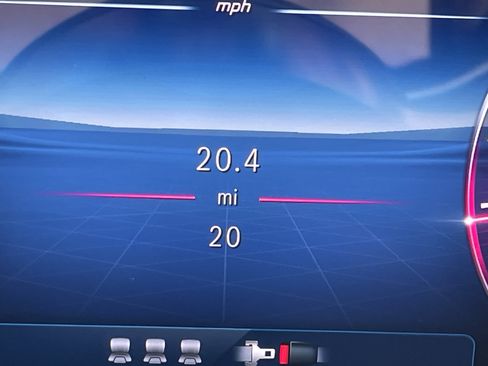 New 2026 Mercedes-Benz GLC 300 image 25