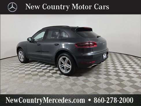Used 2018 Porsche Macan image 6