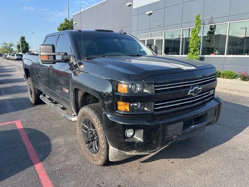 Used 2019 Chevrolet Silverado 2500 LT w/ Midnight Edition AWD/4WD image 1