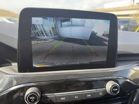 Used 2025 Ford Escape ST-Line image 24