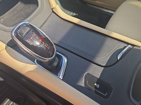 Used 2018 Cadillac XT5 Luxury w/ LPO, Wheel Lock Package image 19