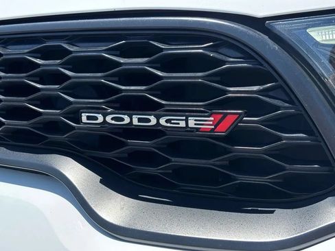 Used 2023 Dodge Durango R/T w/ Tow 'N Go Package AWD/4WD image 11