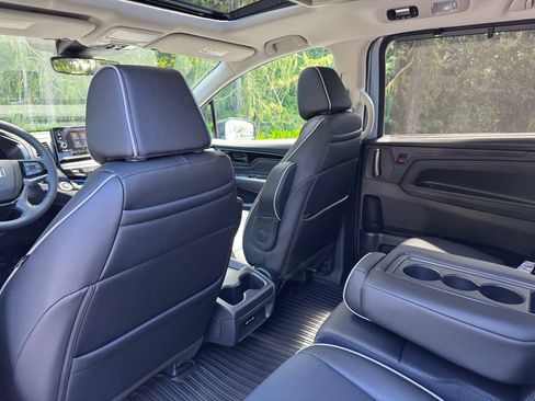 New 2026 Honda Odyssey Elite image 11